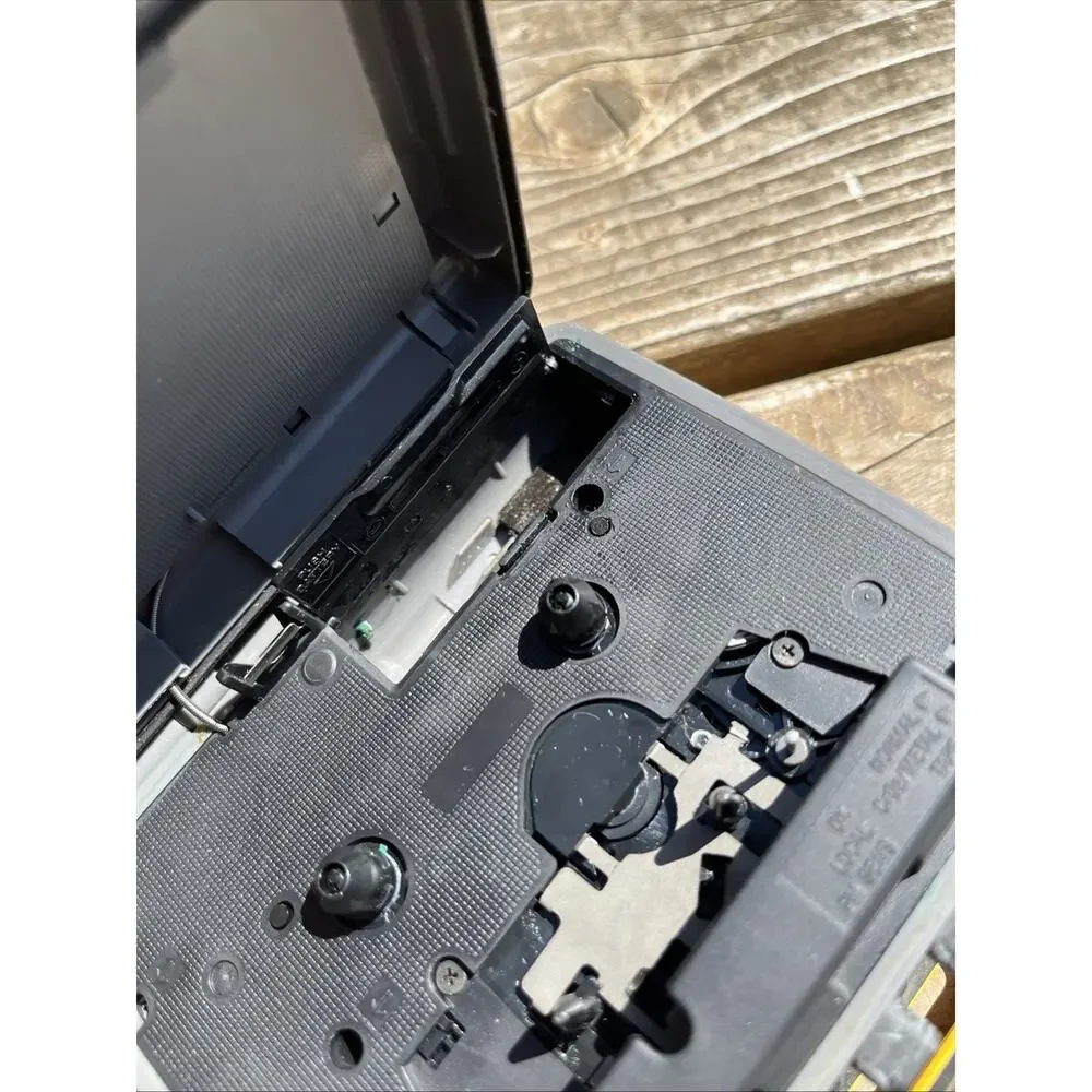Sony Walkman WM-SXF10 Sports Radio Cassette Player AM/FM Parts Repair